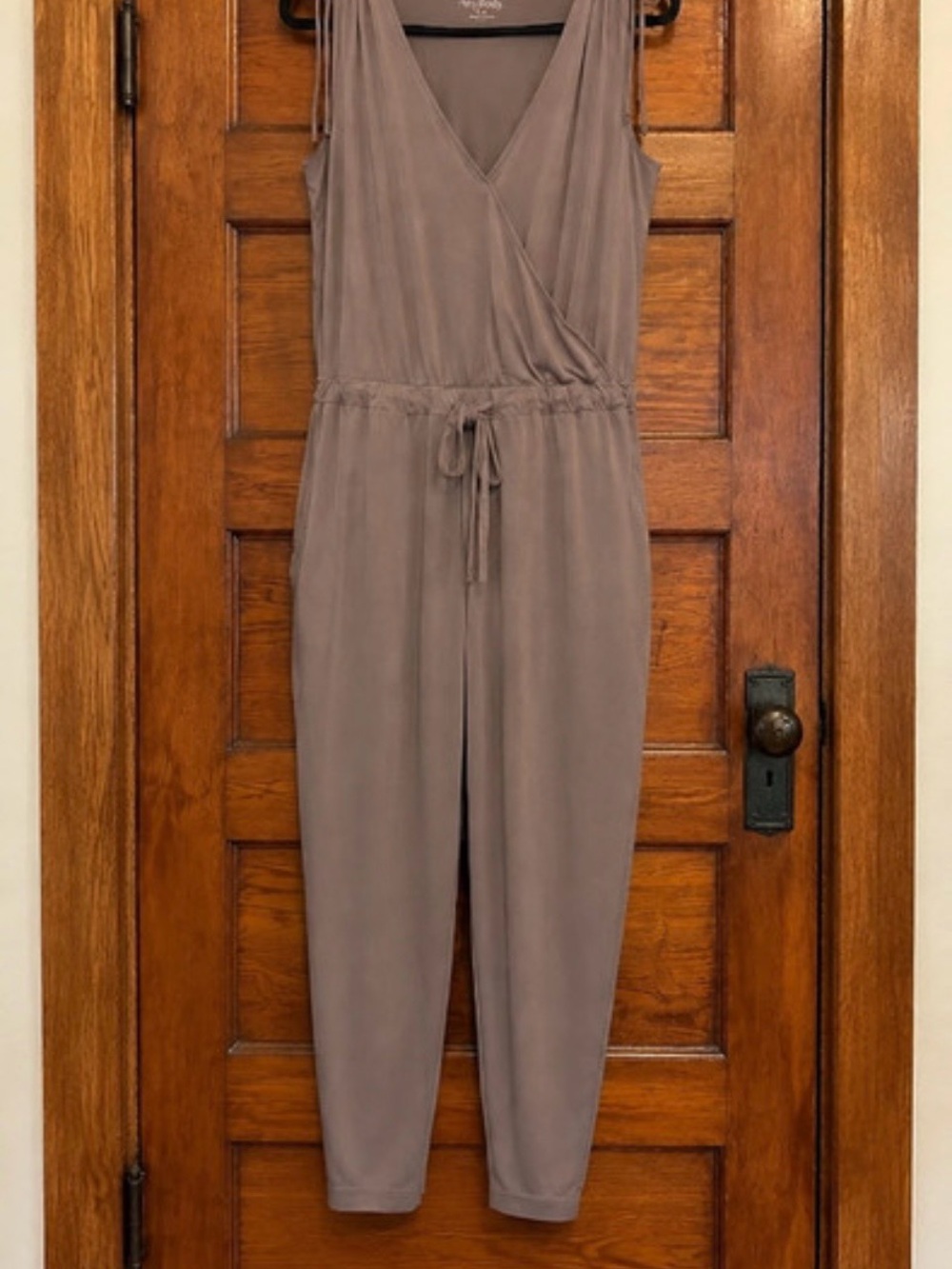 AnyBody Taupe Sleeveless V-Neck Drawstring Jumpsuit new